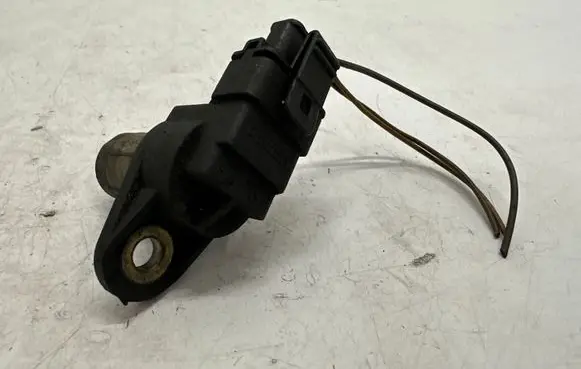 Mercedes-Benz E W211 Camshaft position sensor A0031539728