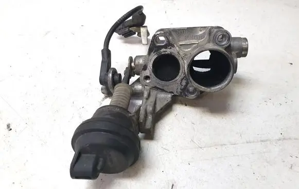 Mercedes-Benz ML W166 EGR valve A6421402160