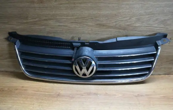 Volkswagen PASSAT B5.5 Front bumper upper radiator grill 3B0853651L