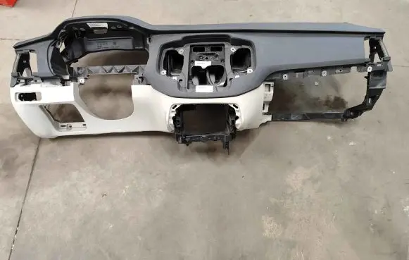Volvo XC90 Dashboard 31688115 31442943