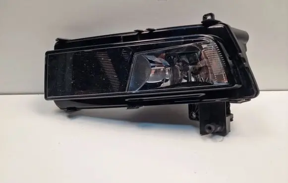 Volkswagen Touran III Front fog light
