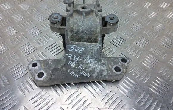 Peugeot 508 Gearbox mount