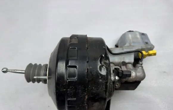 Volkswagen Tiguan Brake booster 5QK614105