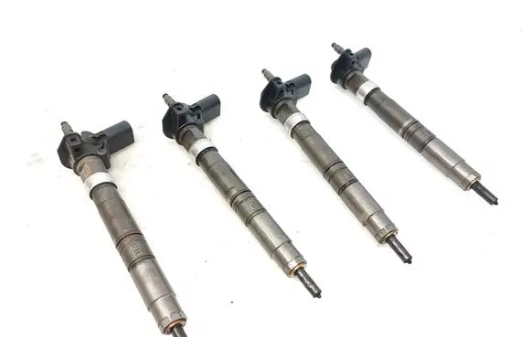 Volkswagen Transporter - Caravelle T5 Fuel injectors set 03L130277C 0445116035