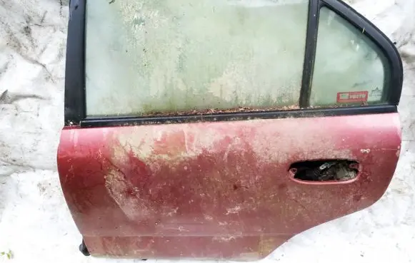 Mitsubishi Carisma Rear door VYSNINES
