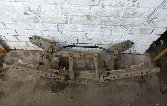 Nissan Qashqai Rear subframe 