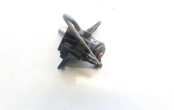 Opel Omega B1 Front door lock (next to the handle) 