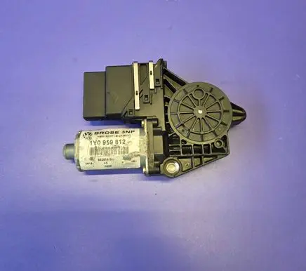 Volkswagen New Beetle Front door window regulator motor 1Y0959812 992814304