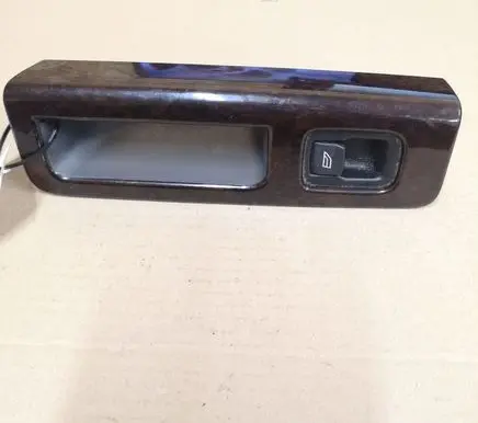 Volvo V50 Electric window control switch 8679682