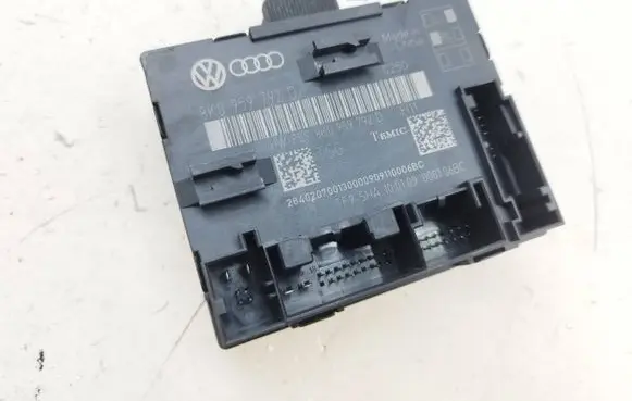 Audi Q5 SQ5 Door control unit/module 8K0959792D