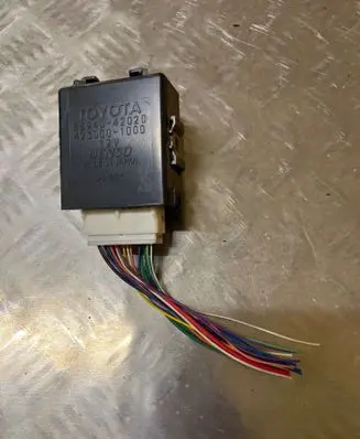 Toyota RAV 4 (XA30) Window wiper relay 8594042020 4230001000