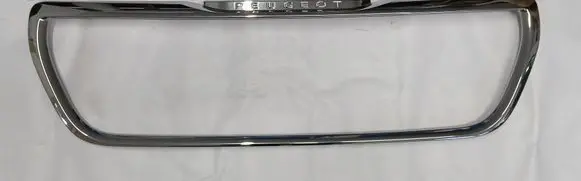 Peugeot 5008 Front bumper upper radiator grill 1611204280