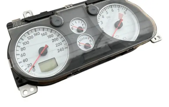 Mitsubishi Outlander Speedometer (instrument cluster) 769204170