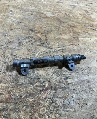 Opel Insignia A Fuel main line pipe 55576177 0445214221