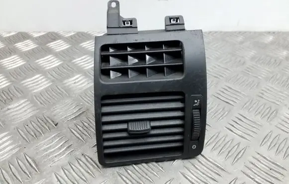 Volkswagen Touran I Dashboard side air vent grill/cover trim 1T0819703A