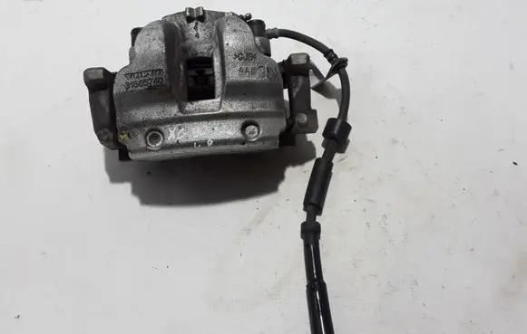 Volvo XC90 Front brake caliper 31665740