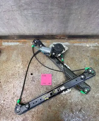 BMW 3 E46 Front door window regulator motor 676283620630 119142XXX