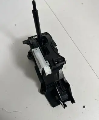Toyota Camry VIII XV70 Gear shifter/selector 75G649