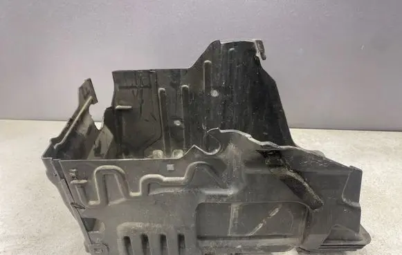 Battery box tray