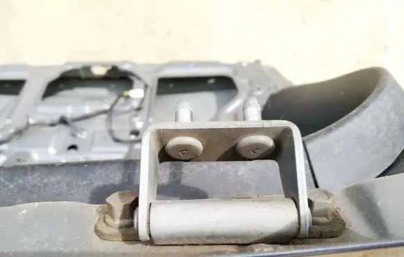 Hyundai ix35 Tailgate/trunk/boot hinge