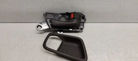 Hyundai Sonata Front door interior handle 82623NF520
