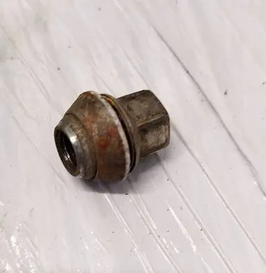 Ford Mondeo Mk III Nuts/bolts 