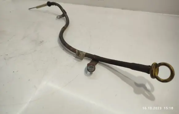 Oil level dip stick