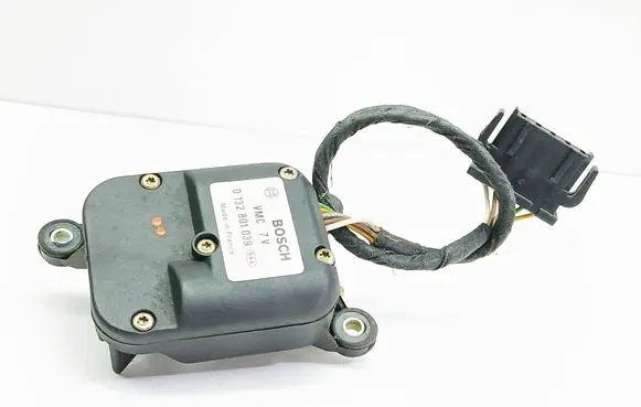 Audi A4 S4 B5 8D Air flap motor/actuator 0132801039