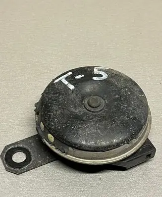 Toyota RAV 4 (XA30) Horn signal 8651020280 782900