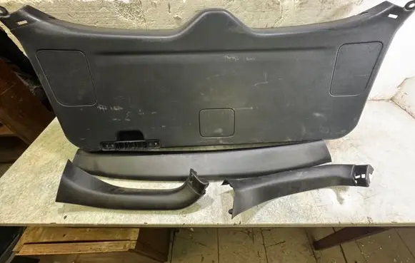 Subaru Outback (BS) Tailgate trim 94381AL020