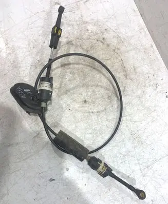Opel Astra J Gear shift cable linkage 13270573