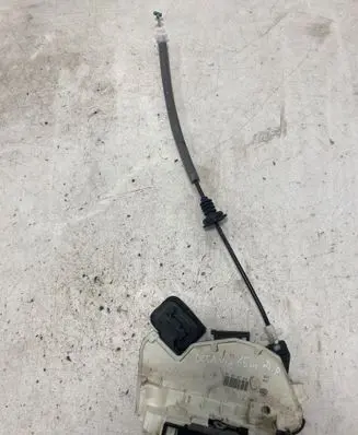 Skoda Octavia Mk3 (5E) Front door lock 5E1837016