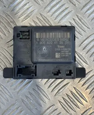 Mercedes-Benz Sprinter W906 Door control unit/module A9068204126