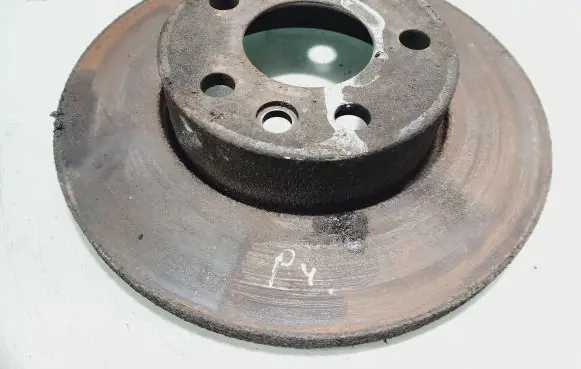 Volkswagen Transporter - Caravelle T4 Front brake disc