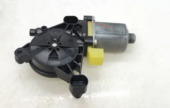 Audi A3 S3 8V Front door window regulator motor 5Q0959802B 0130822716 S850202100