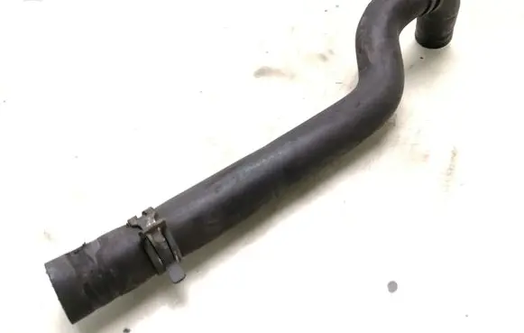 Volkswagen Transporter - Caravelle T4 Engine coolant pipe/hose 074121073AF