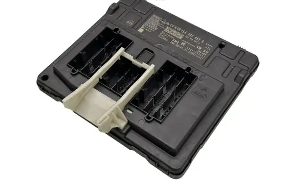 Skoda Enyaq iV Central body control module 1EA937089H 1EA9370890 A3C11293601