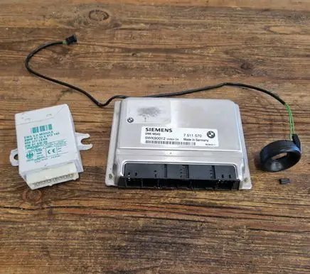 BMW Z3 E36 Engine ECU kit and lock set 7511570 6912145 8364710