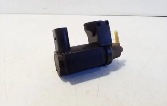 Volvo XC60 Turbo solenoid valve 31339808