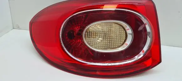 Volkswagen Tiguan Rear/tail lights 5N0945095H