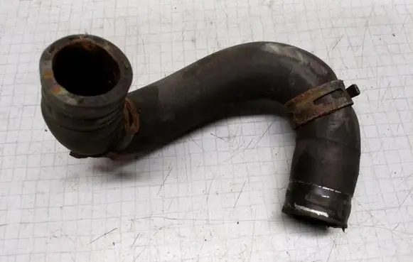 Volkswagen Transporter - Caravelle T5 Engine coolant pipe/hose