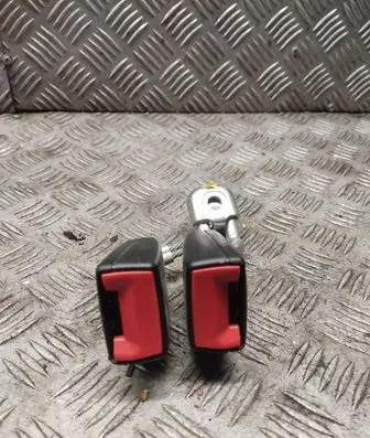 Volkswagen Golf VI Rear seatbelt buckle 1K0857739M