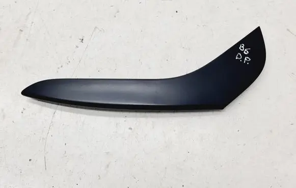 Volkswagen PASSAT B6 Front door interior handle trim 3C1867172A