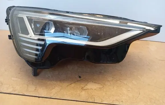 Audi e-tron Headlight/headlamp 4K3941040C