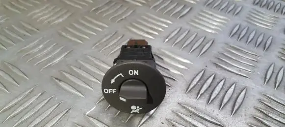 Passenger airbag on/off switch
