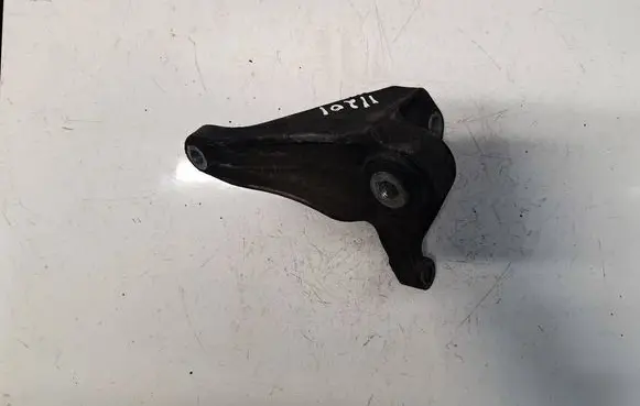 Ford Focus Engine mount bracket 3M516P093