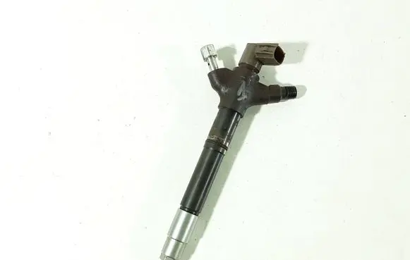 Toyota Verso Fuel injector 236700R090 33FB1DFC 0800F9FF