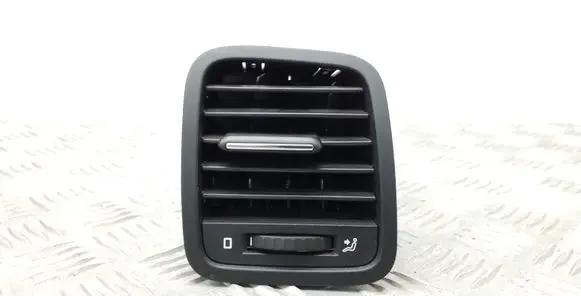 Skoda Yeti (5L) Dashboard side air vent grill/cover trim 5L0819702