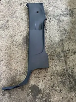 (C) pillar trim