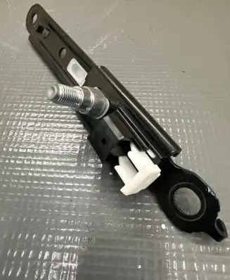 Lexus RX 450H Generator/alternator belt tensioner H640001